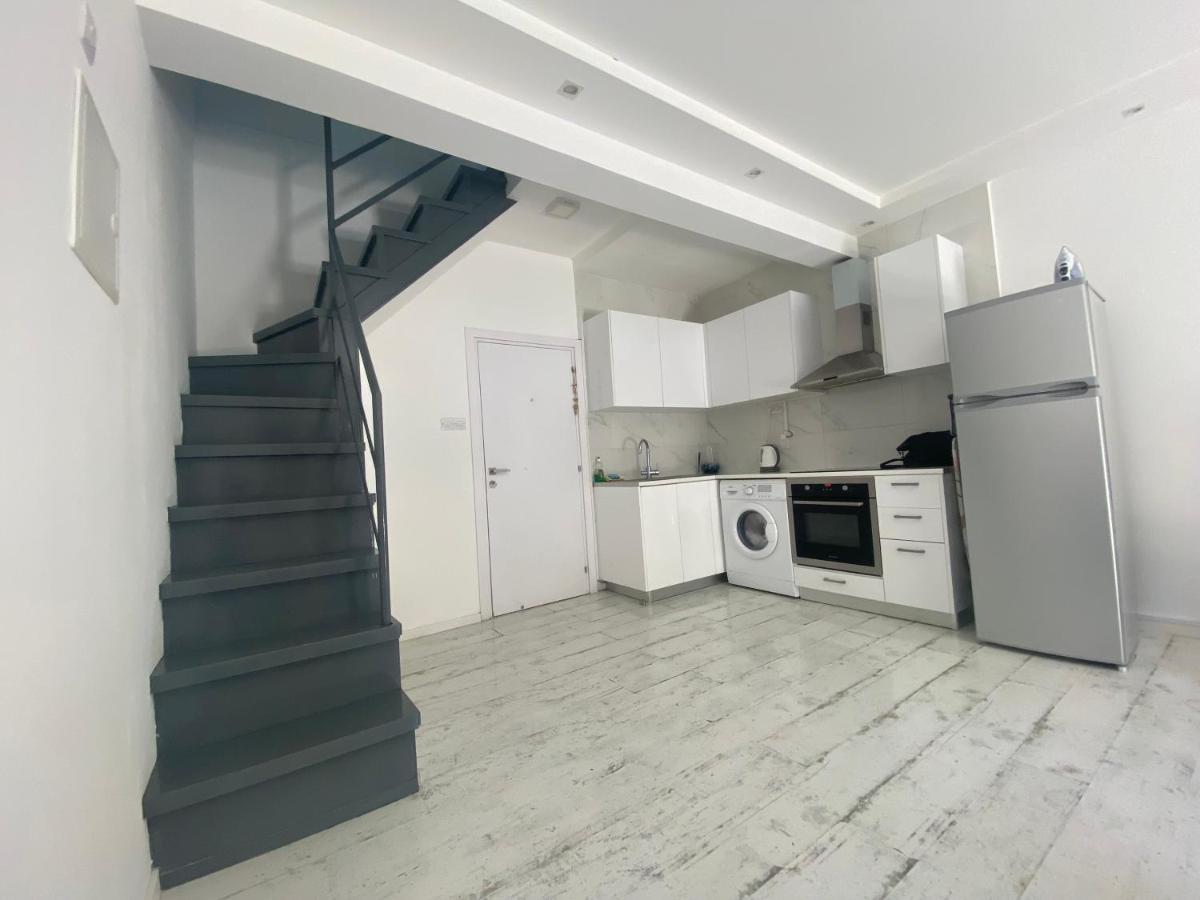 1-bedroom Duplex 100m By The Sea Apartment *