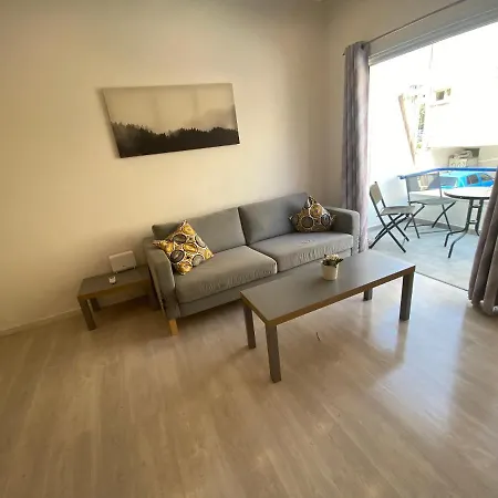 1-Bedroom Duplex 100M By The Sea Limassol Exterior photo