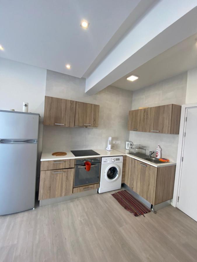 1-bedroom Duplex 100m By The Sea
